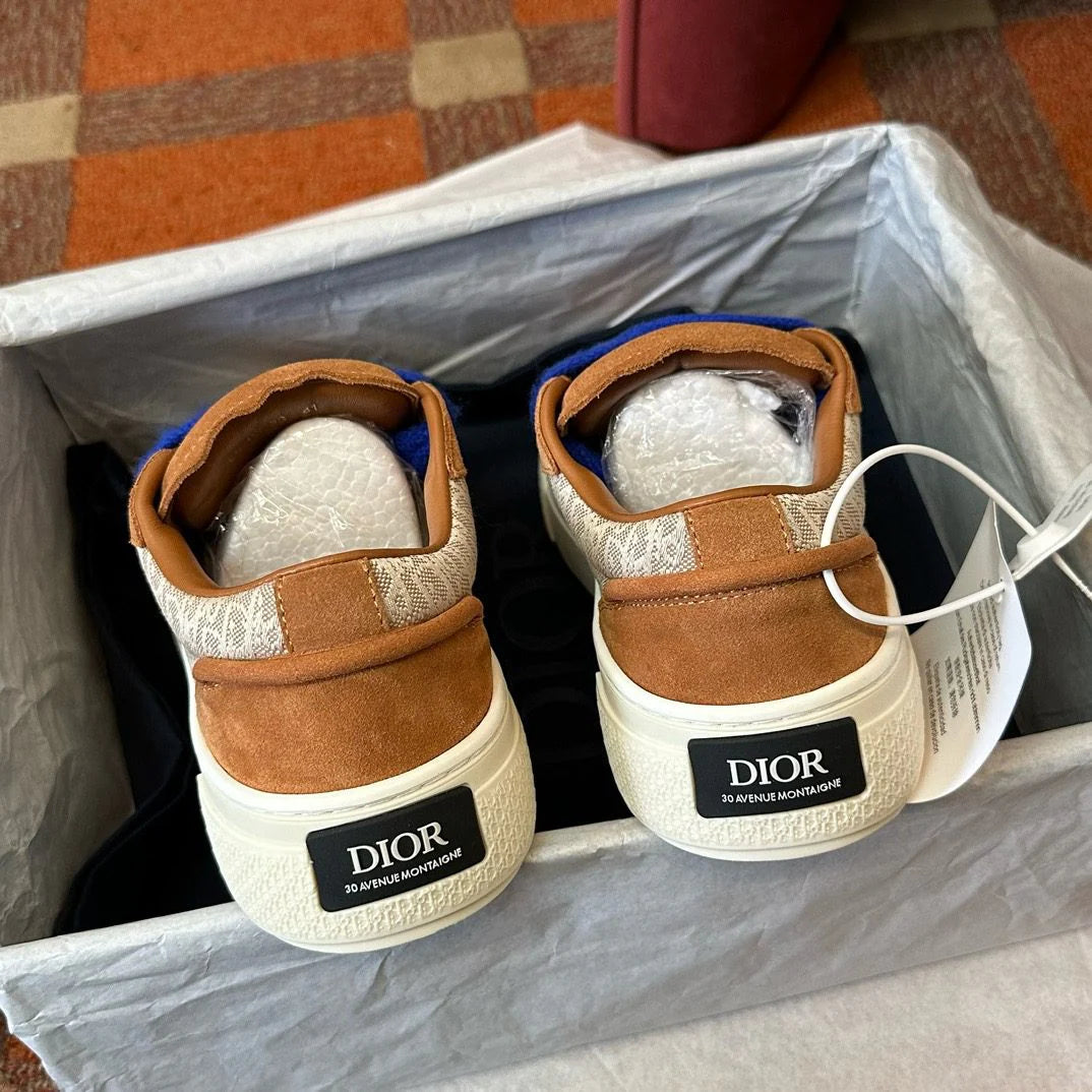 DIOR SNEAKER