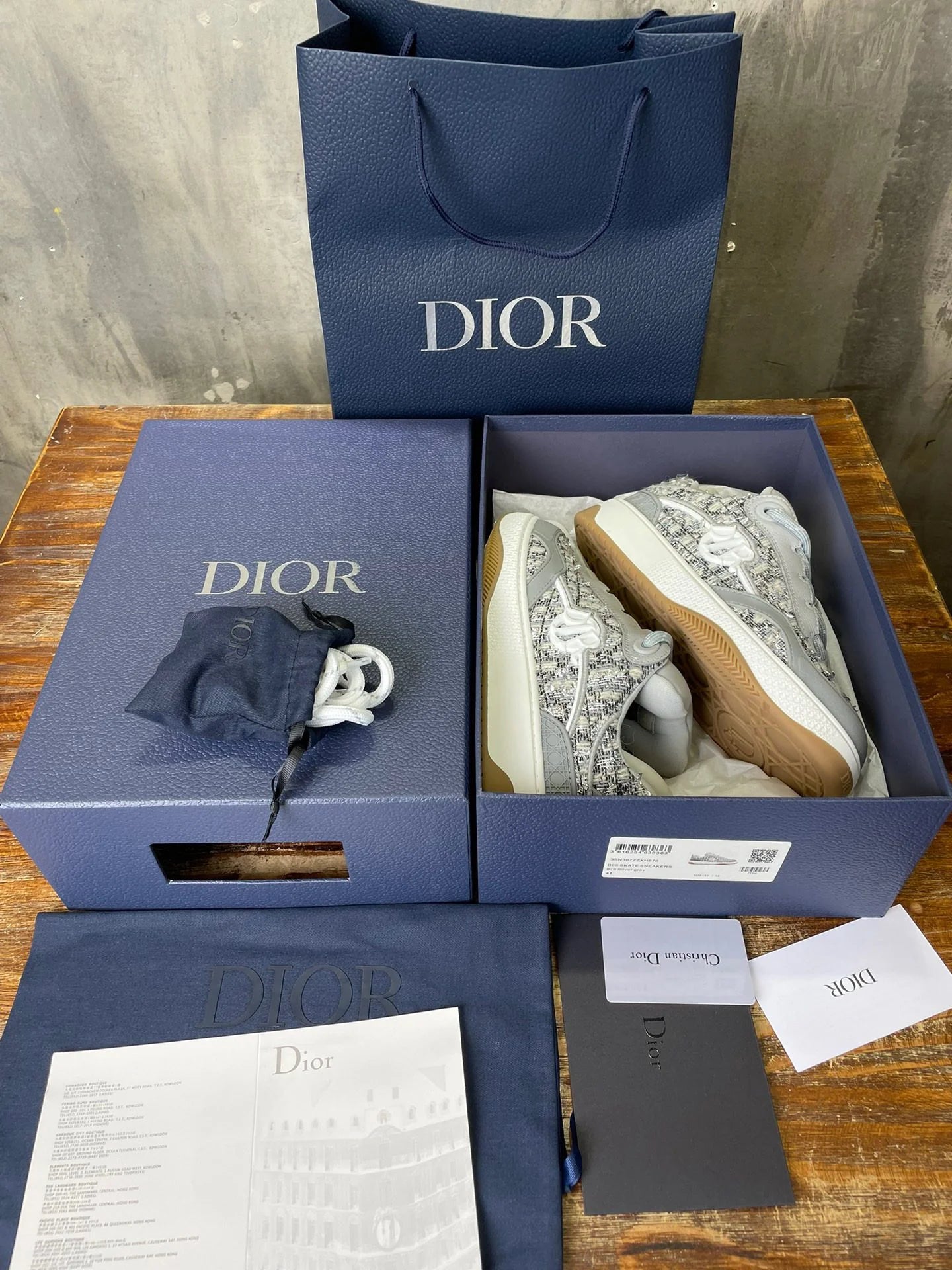 DIOR SNEAKER