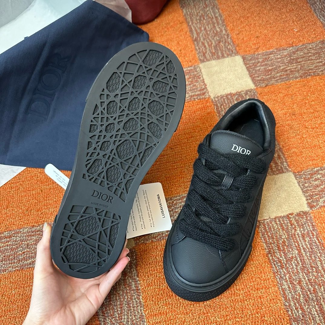 DIOR SNEAKER