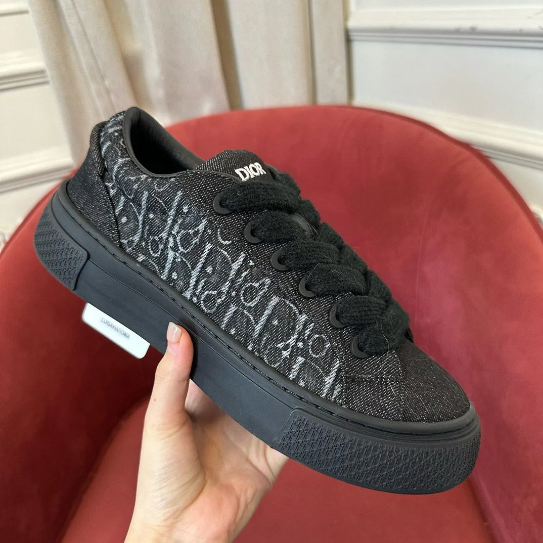 DIOR SNEAKER