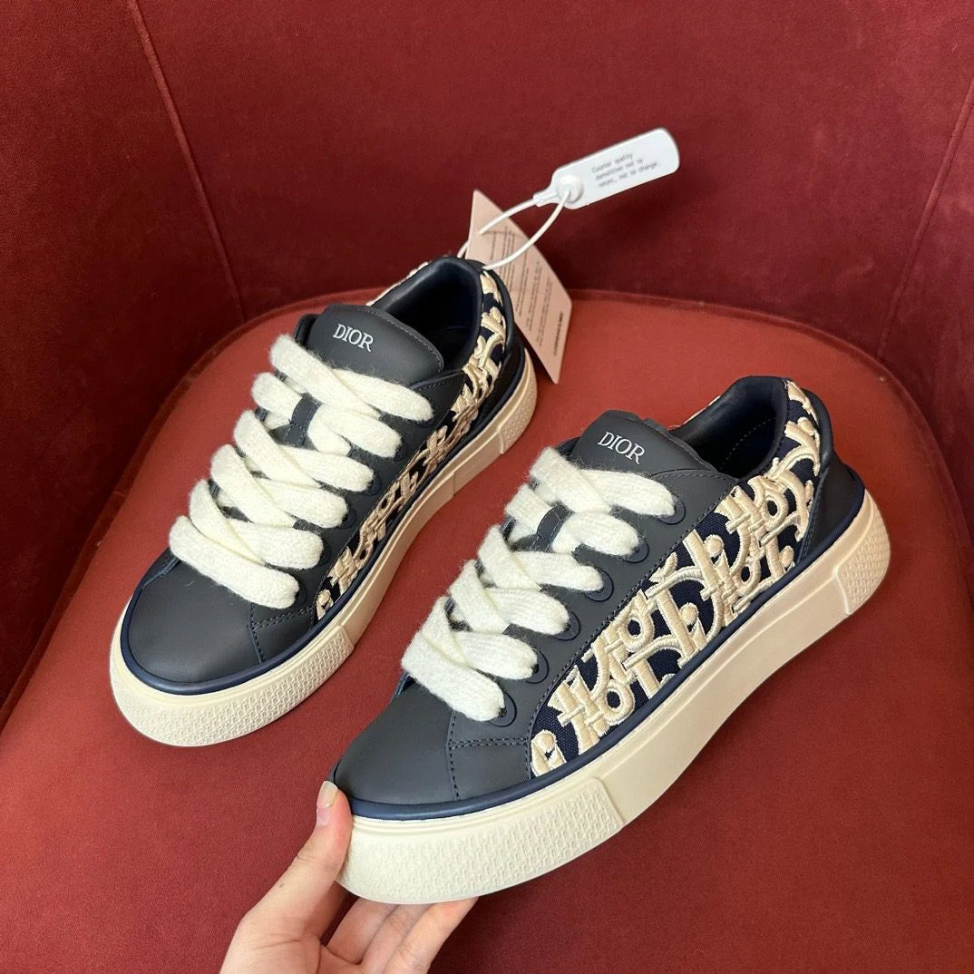 DIOR SNEAKER