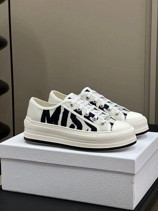 DIOR SNEAKER