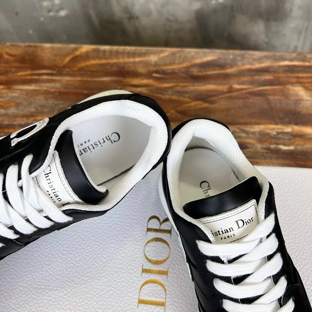 DIOR SNEAKER