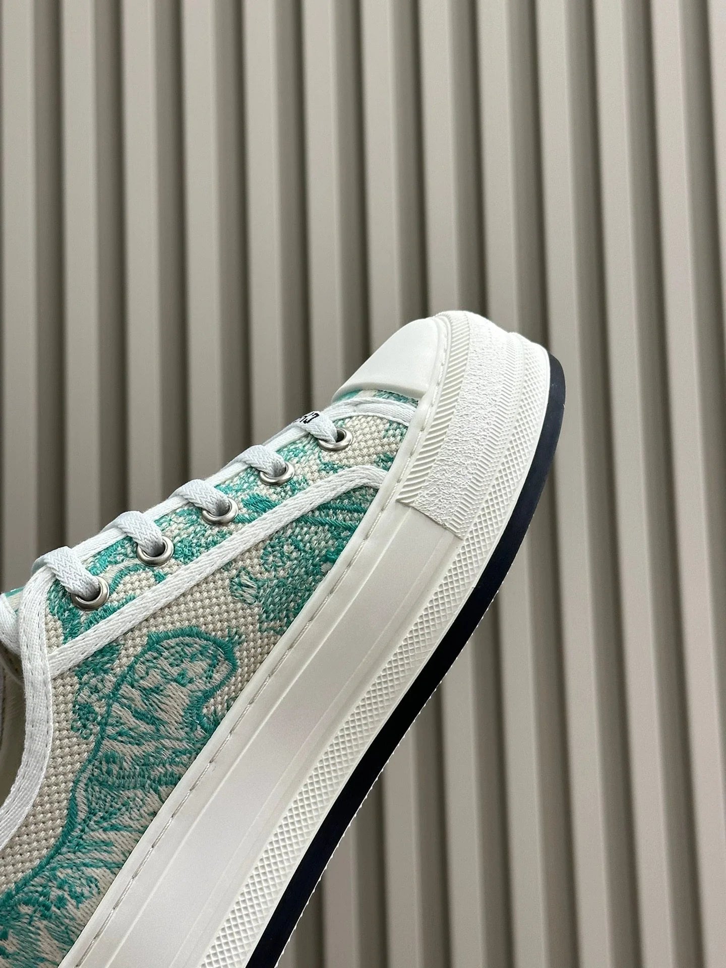 DIOR SNEAKER