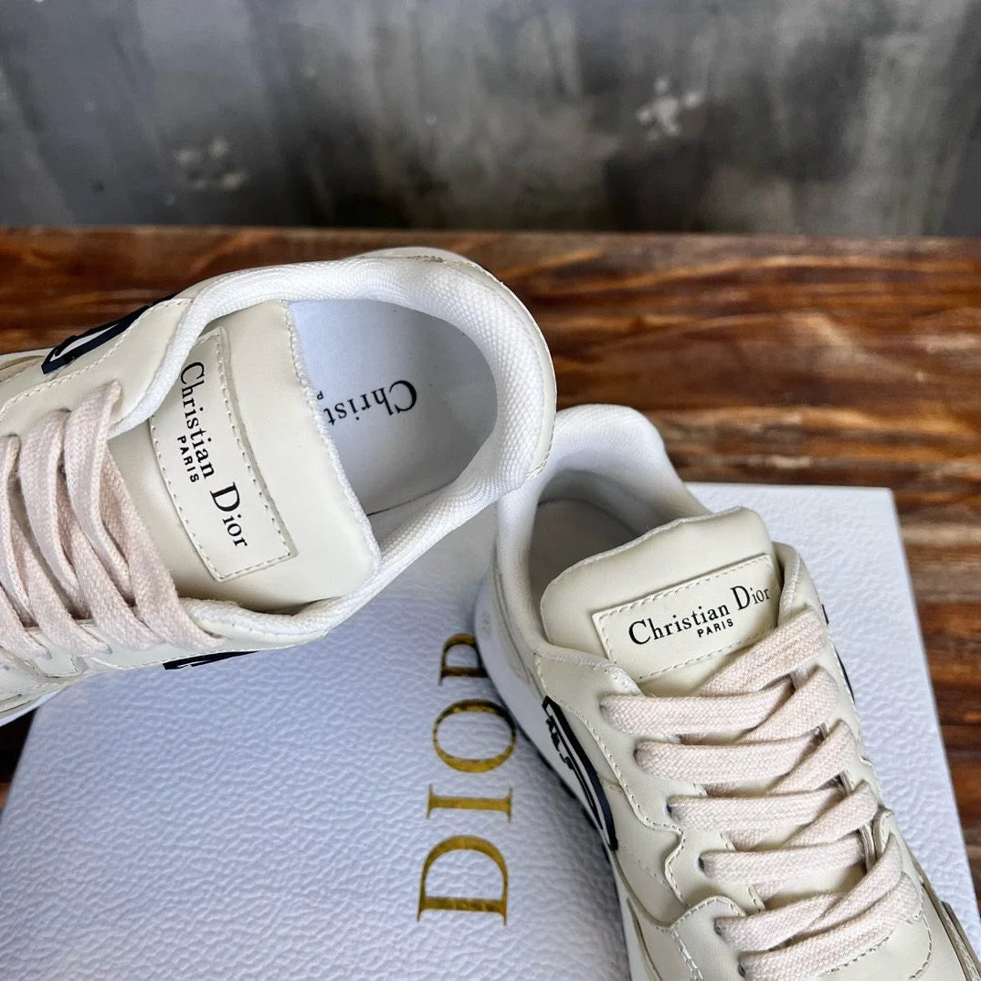DIOR SNEAKER