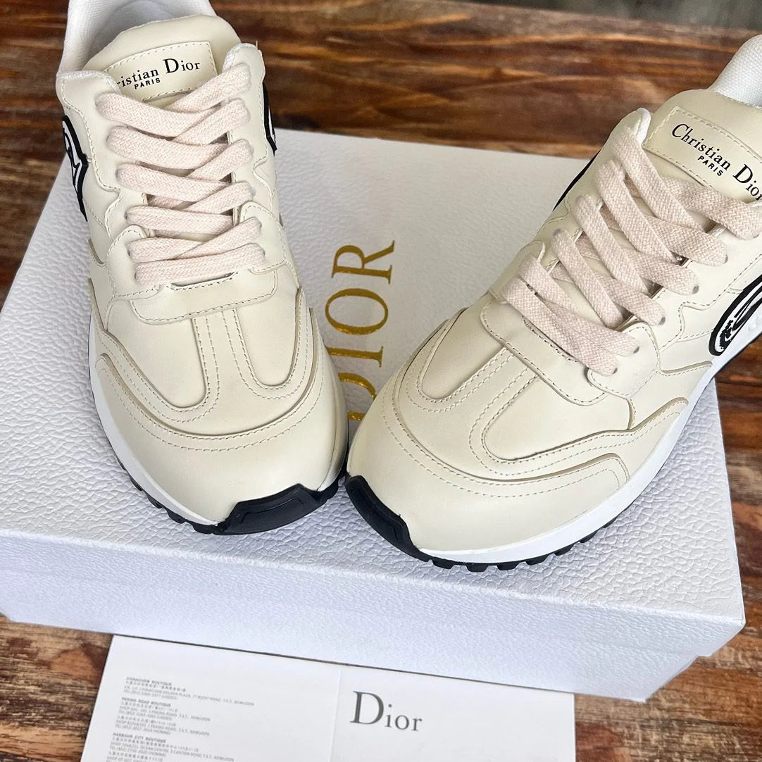 DIOR SNEAKER