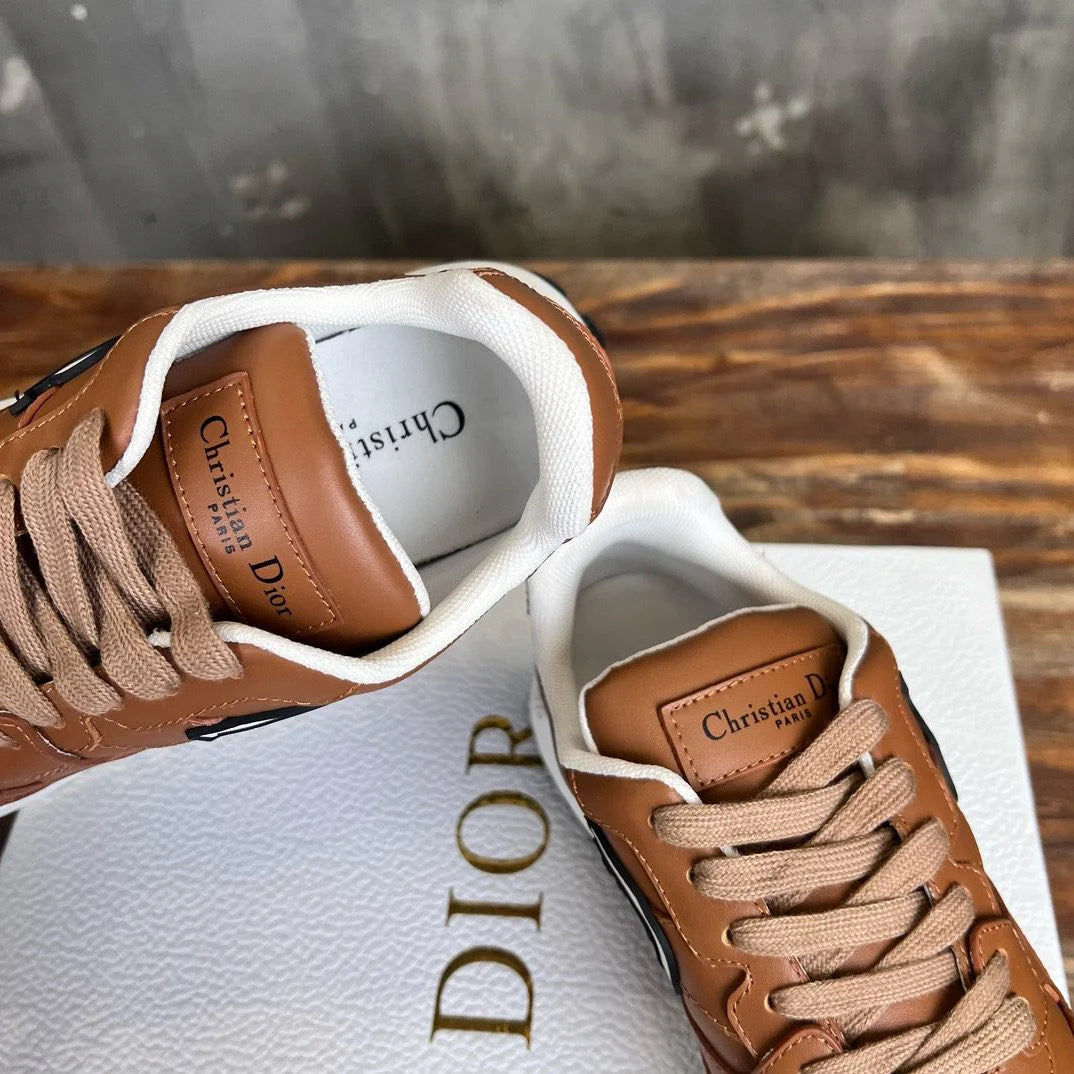 DIOR SNEAKER