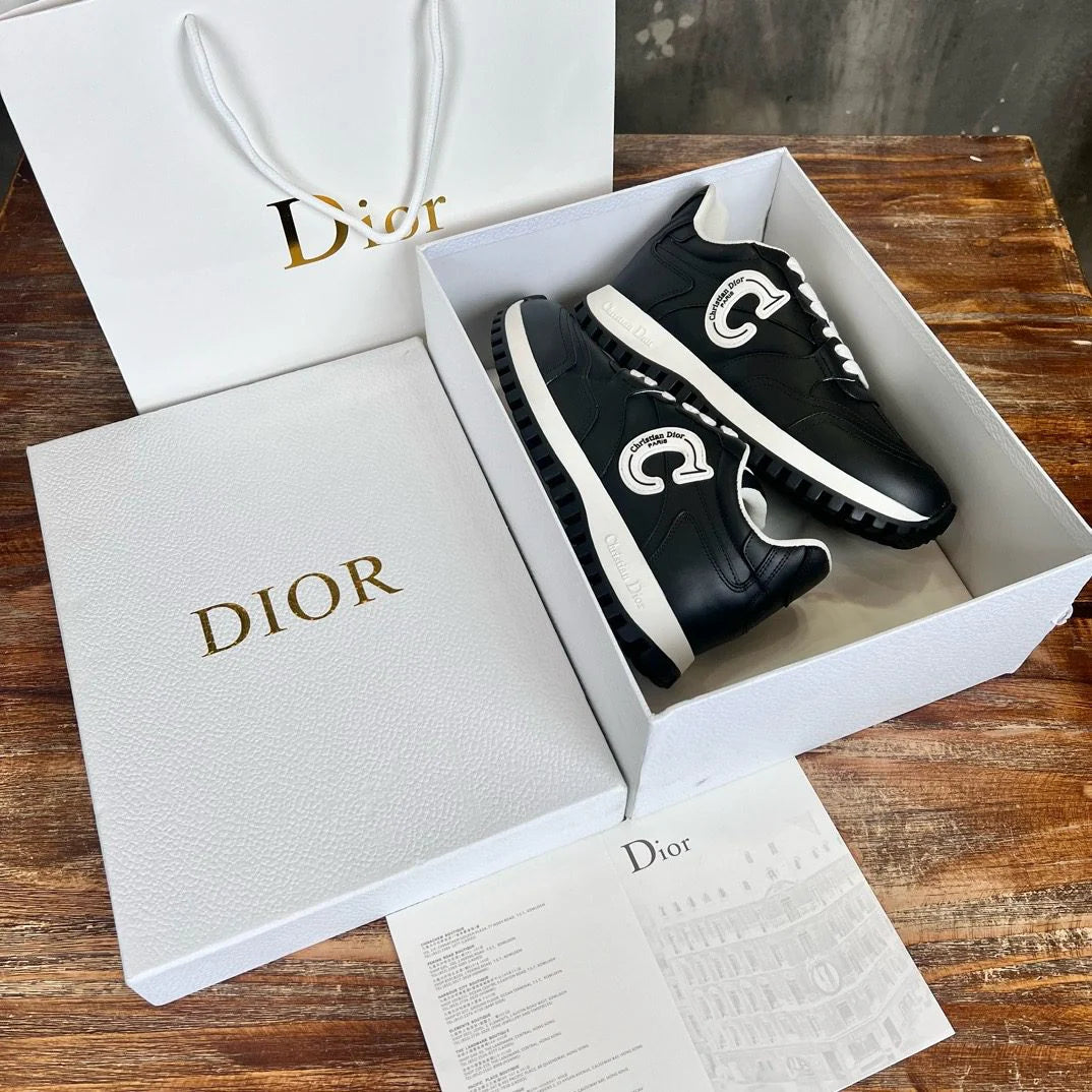 DIOR SNEAKER