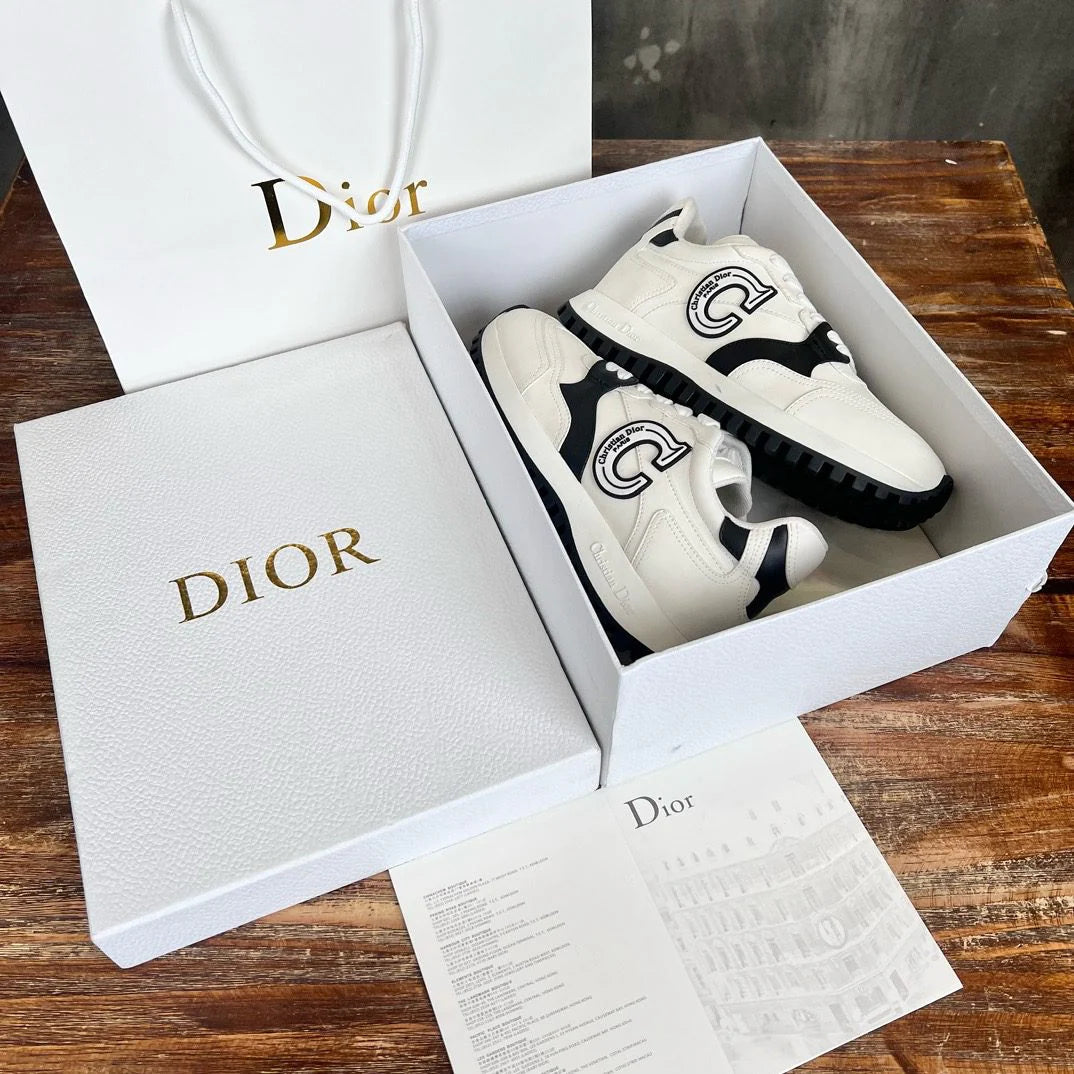 DIOR SNEAKER