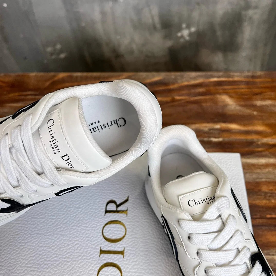DIOR SNEAKER