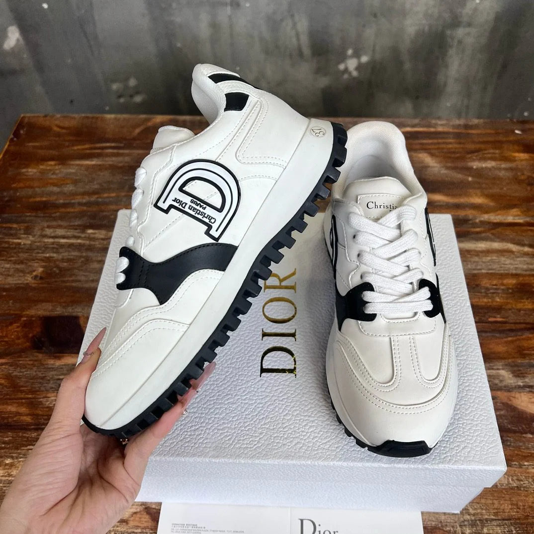 DIOR SNEAKER