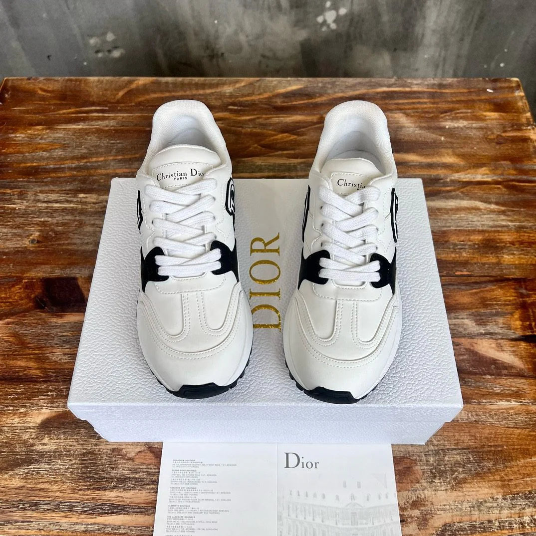 DIOR SNEAKER