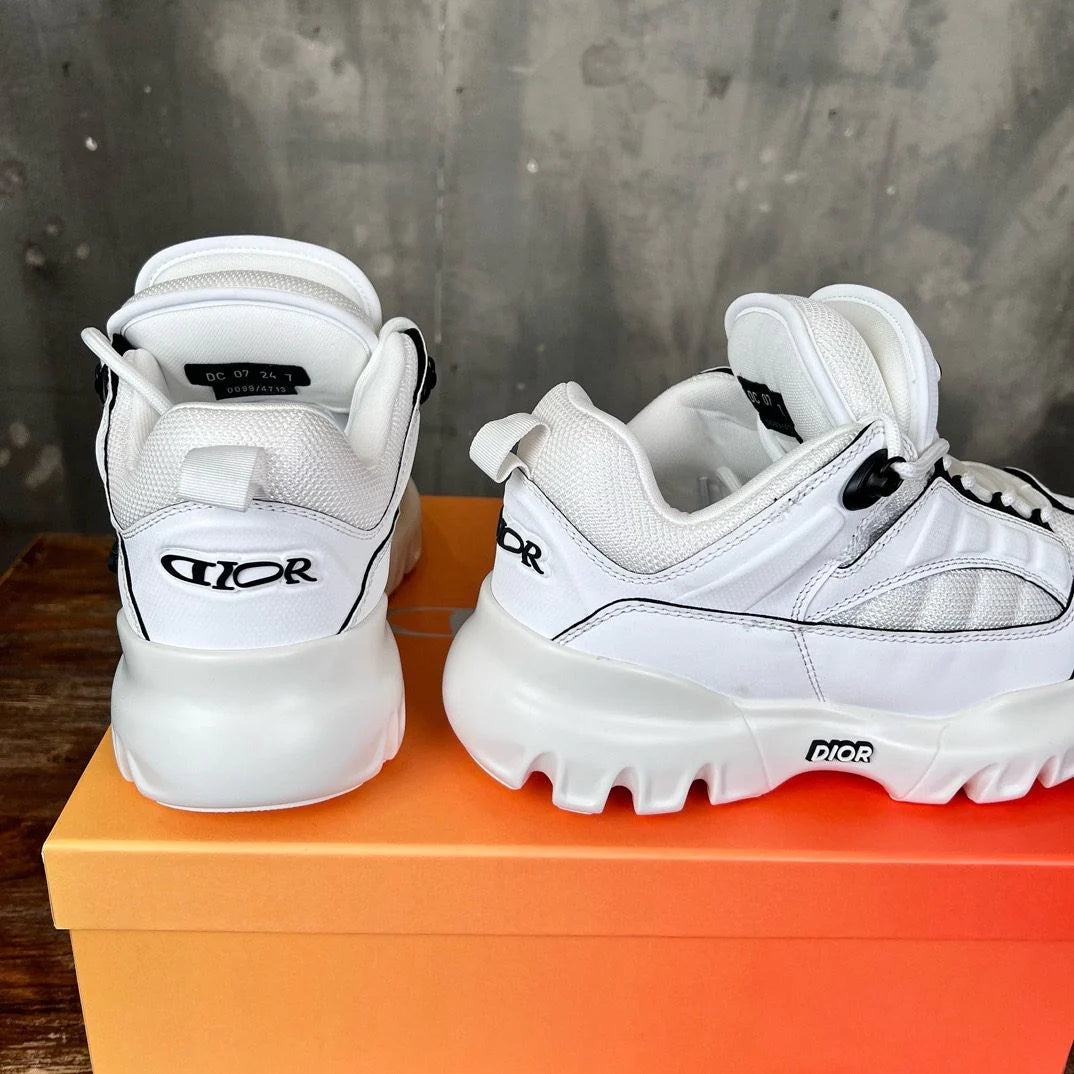 DIOR SNEAKER
