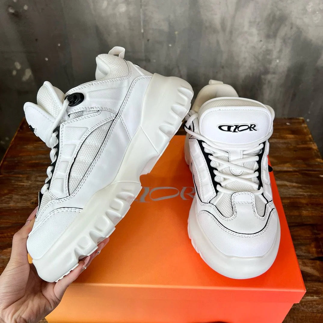 DIOR SNEAKER