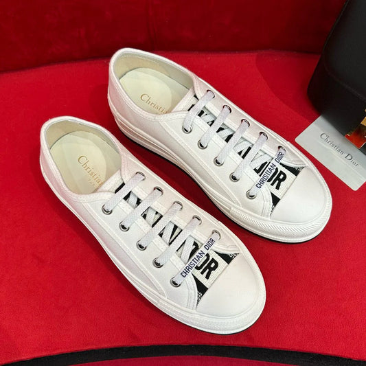 DIOR SNEAKER