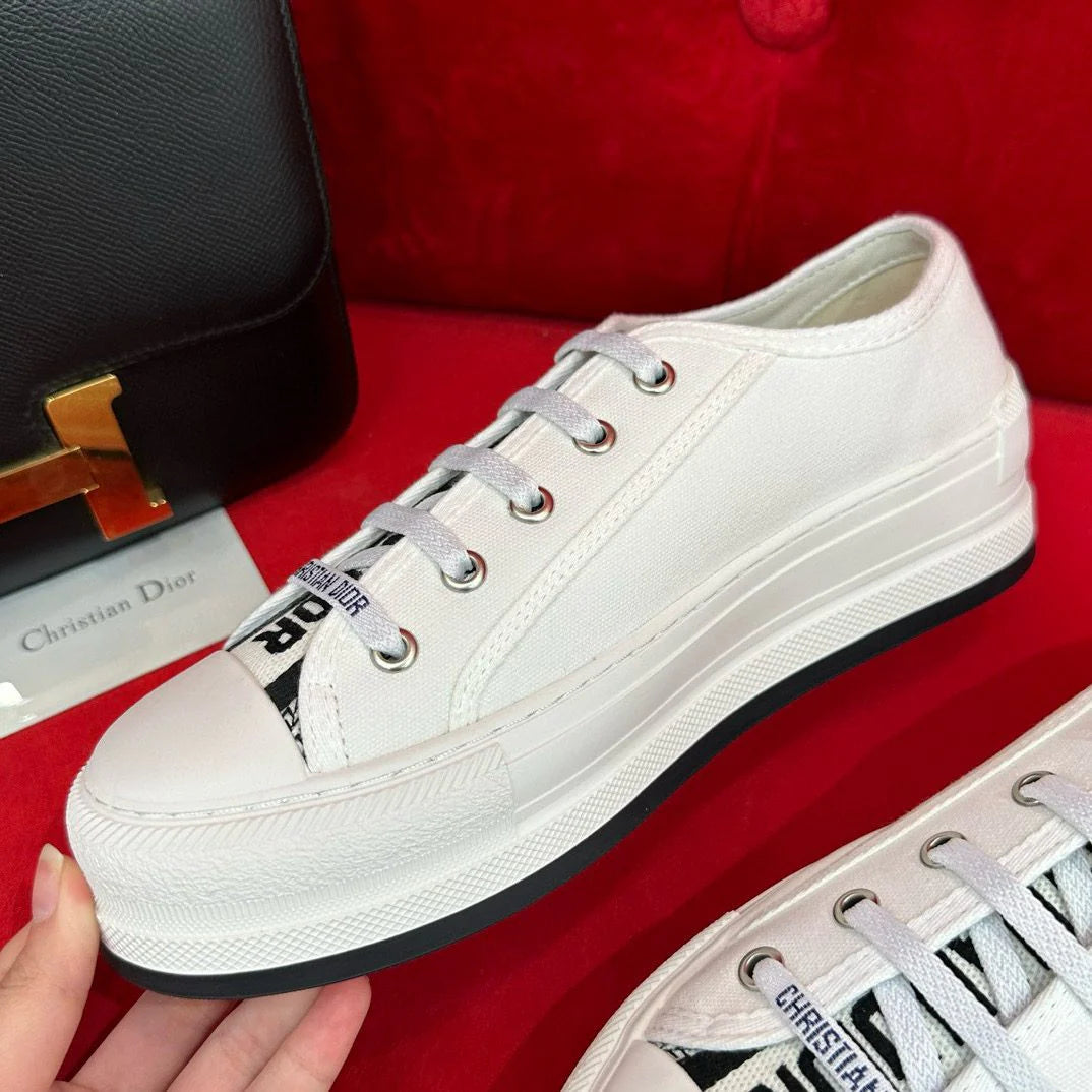 DIOR SNEAKER
