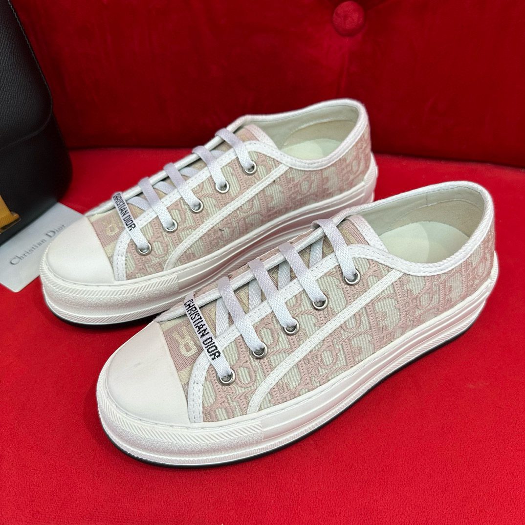 DIOR SNEAKER