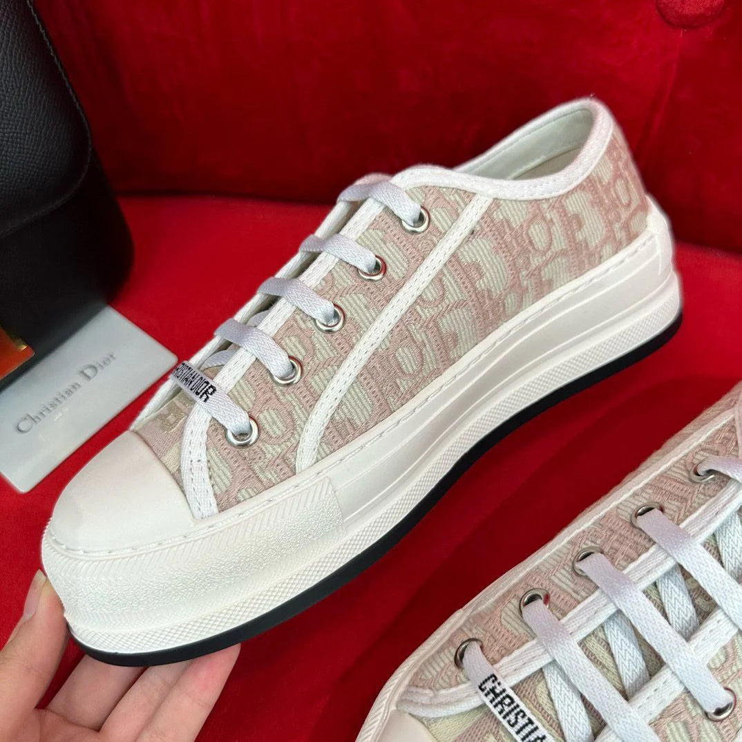 DIOR SNEAKER