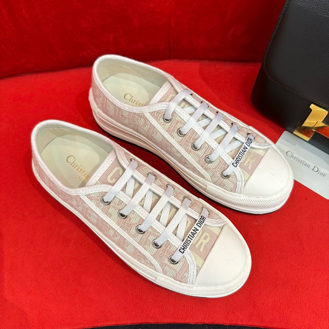 DIOR SNEAKER