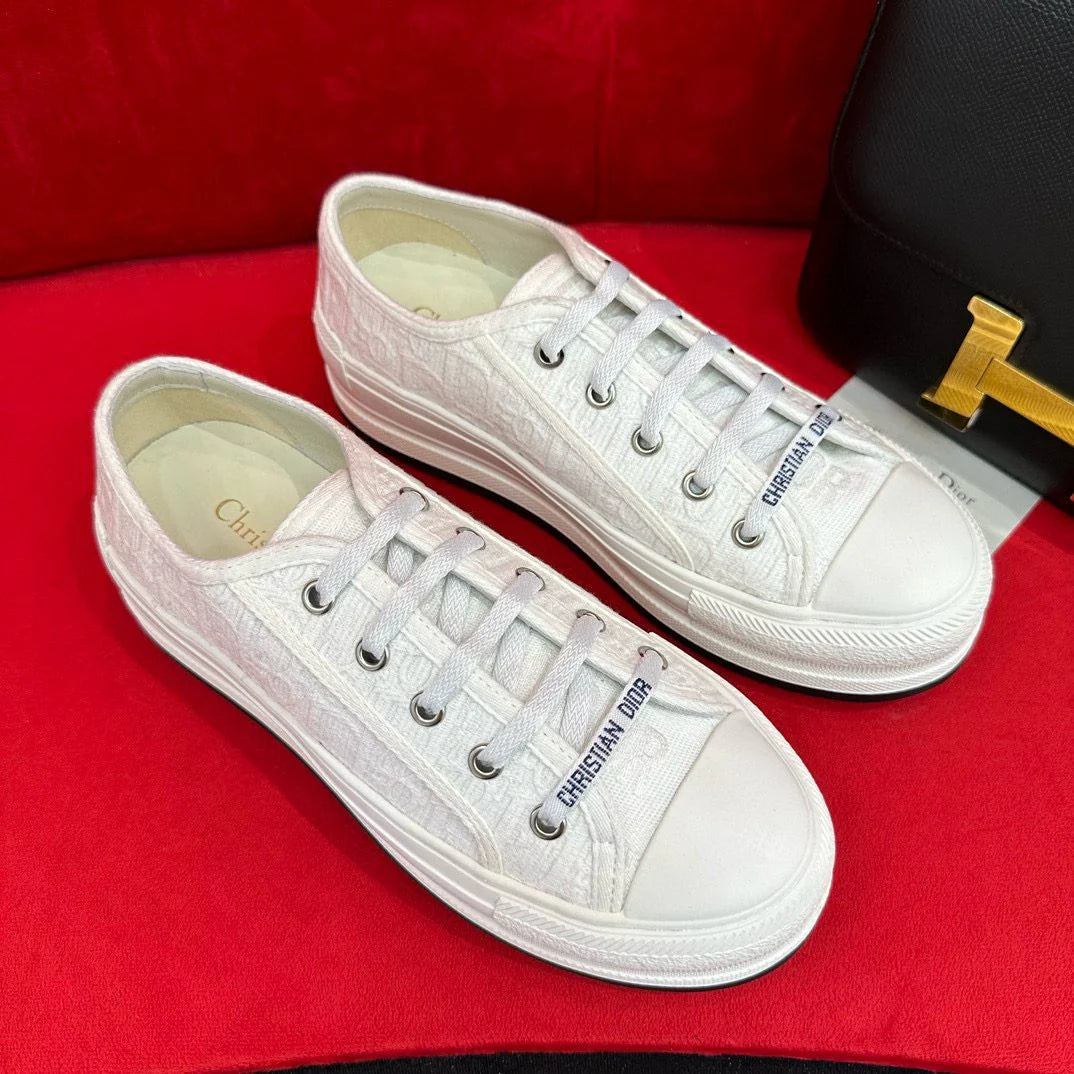 DIOR SNEAKER
