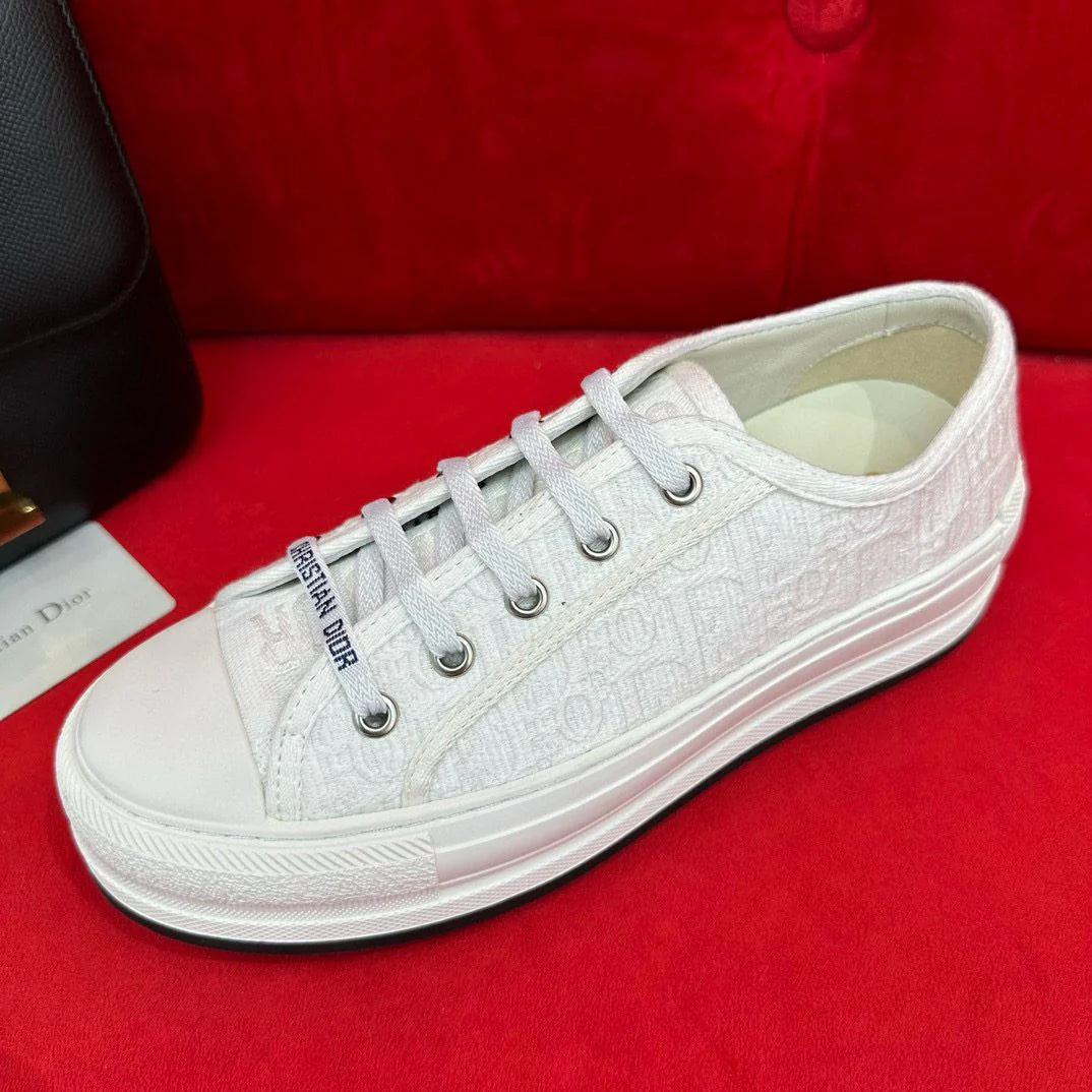 DIOR SNEAKER