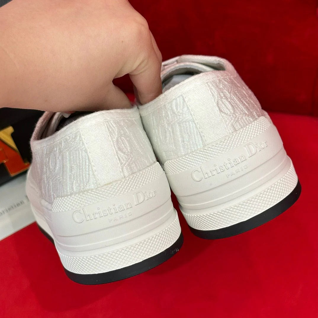 DIOR SNEAKER