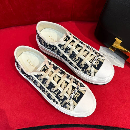 DIOR SNEAKER