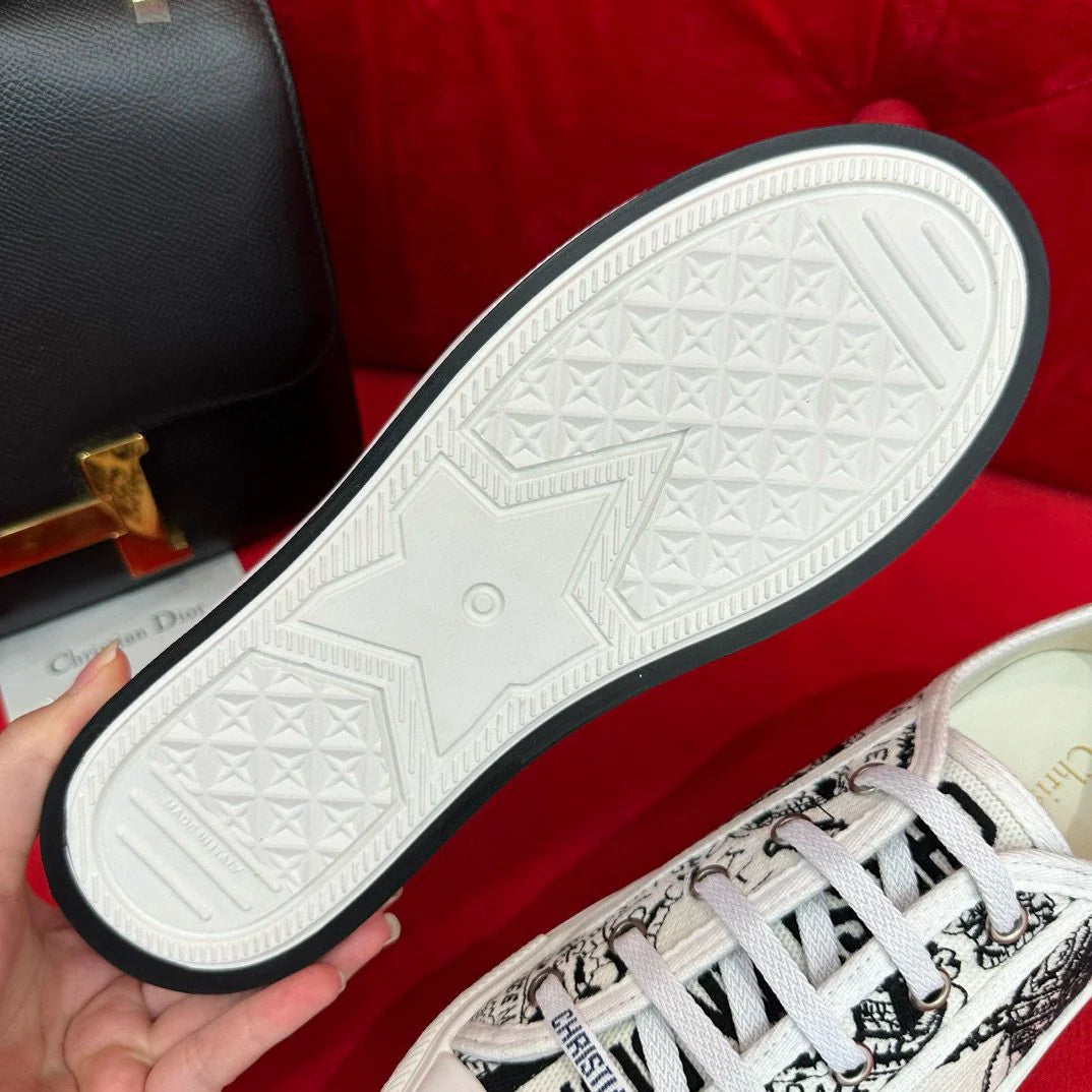 DIOR SNEAKER
