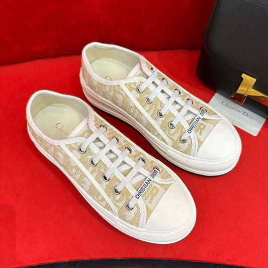 DIOR SNEAKER