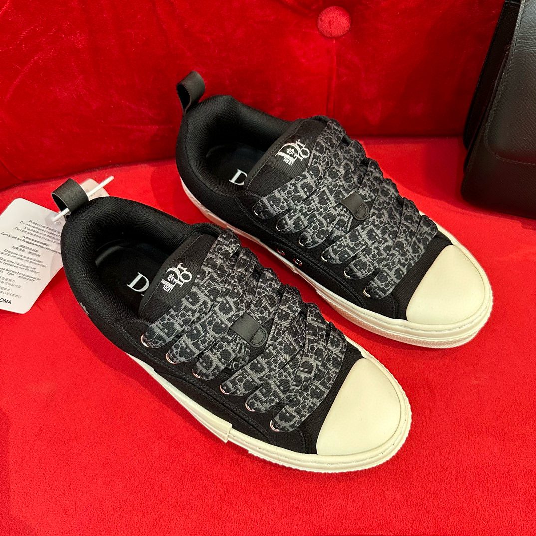 DIOR SNEAKER