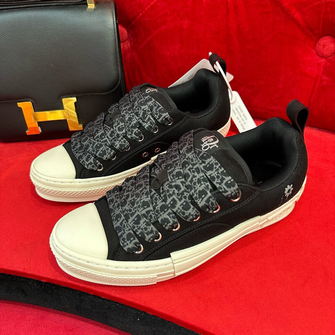 DIOR SNEAKER