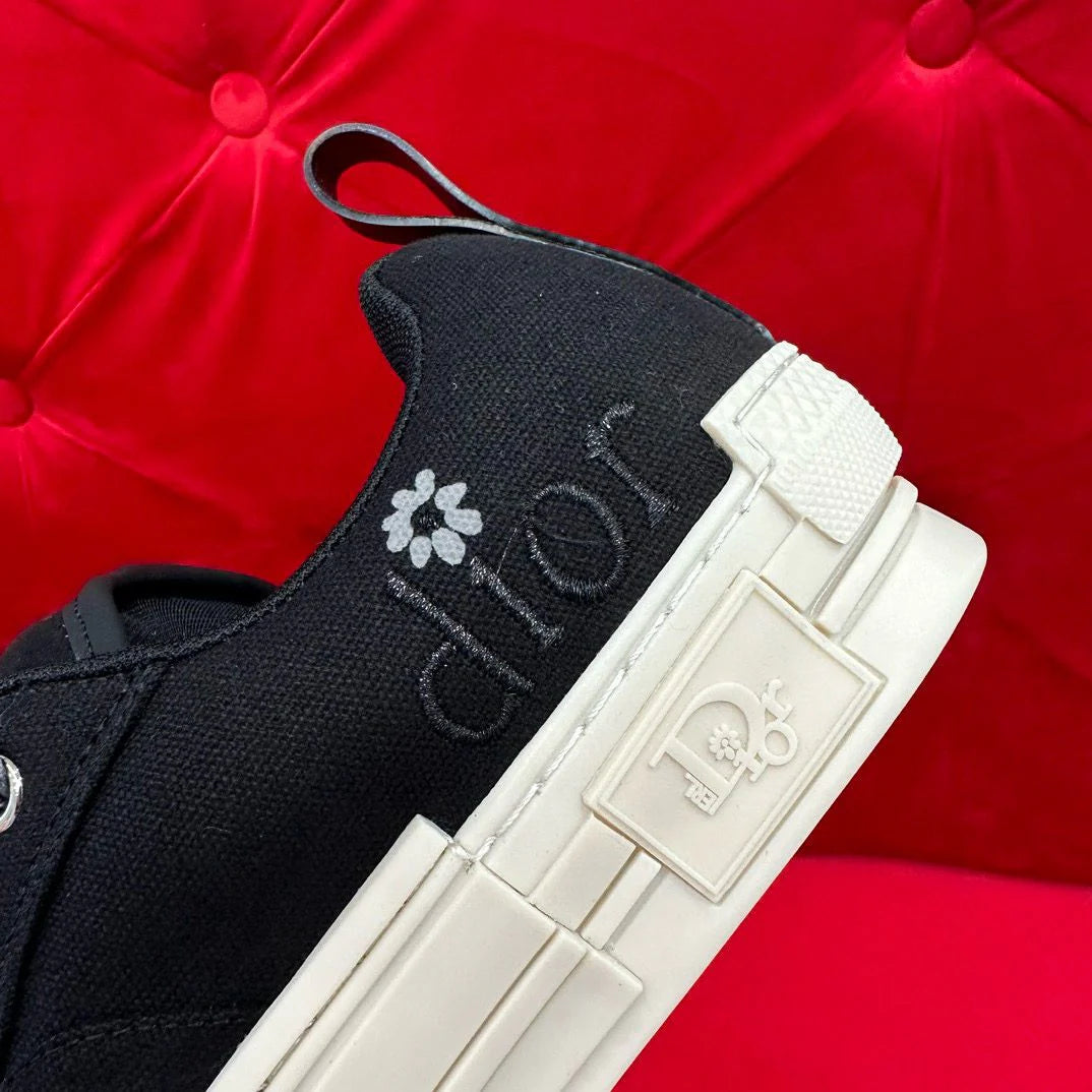 DIOR SNEAKER