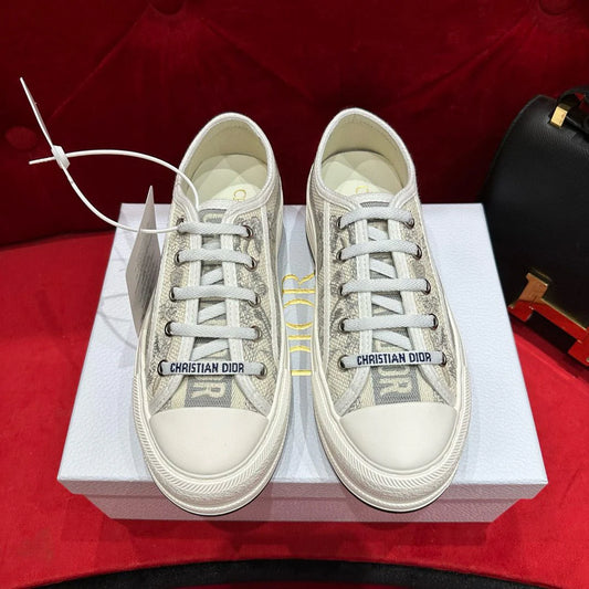 DIOR SNEAKER