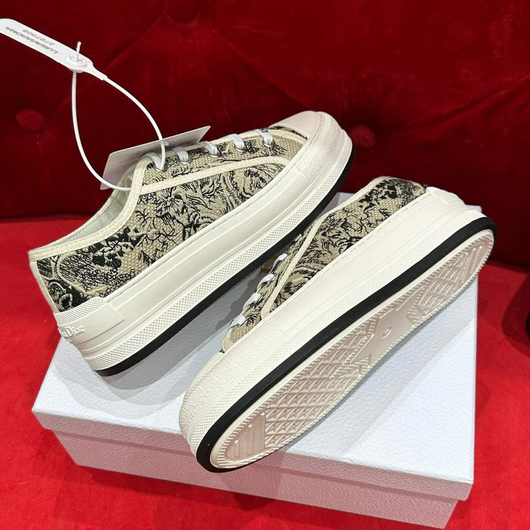 DIOR SNEAKER
