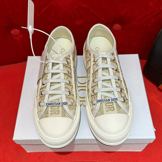 DIOR SNEAKER