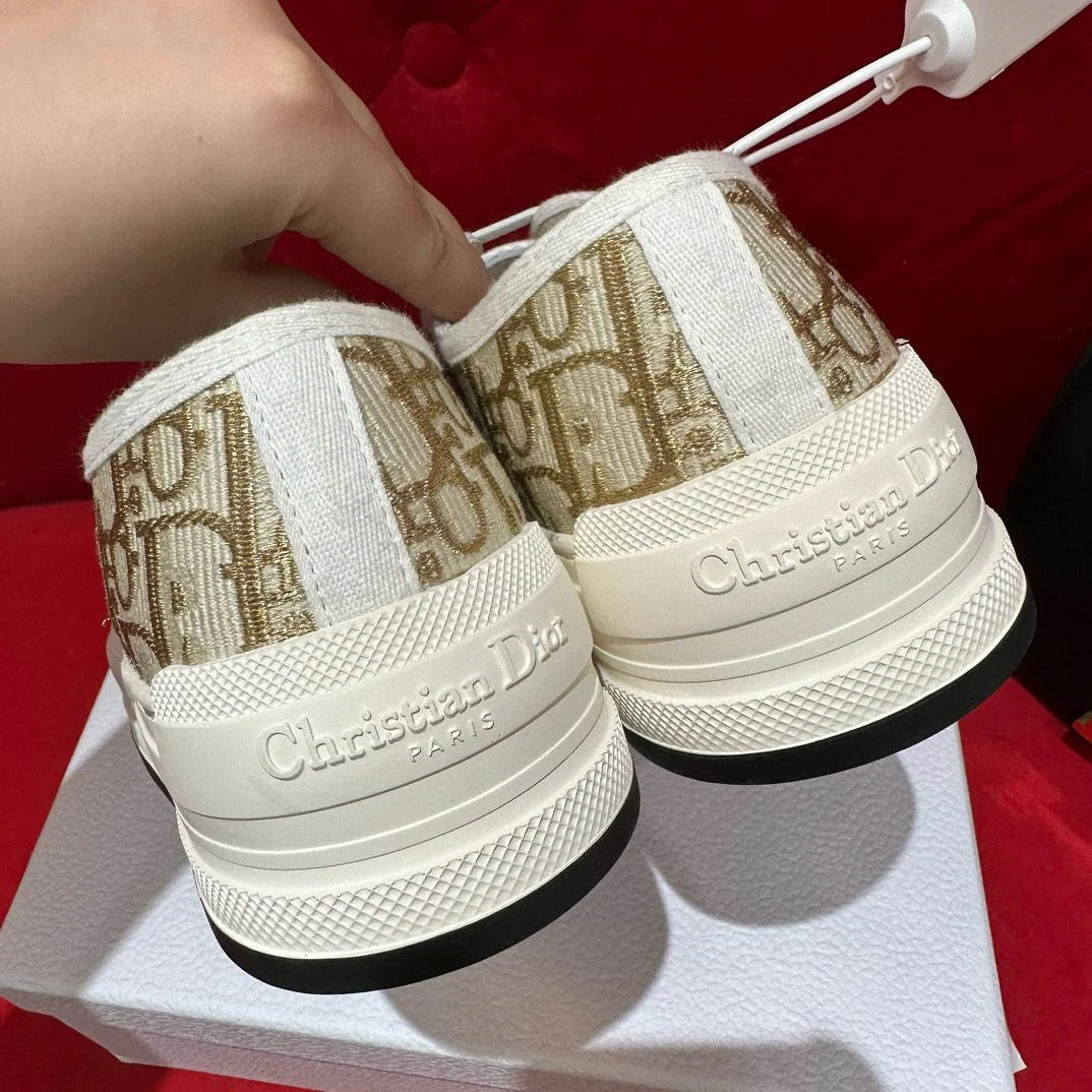 DIOR SNEAKER