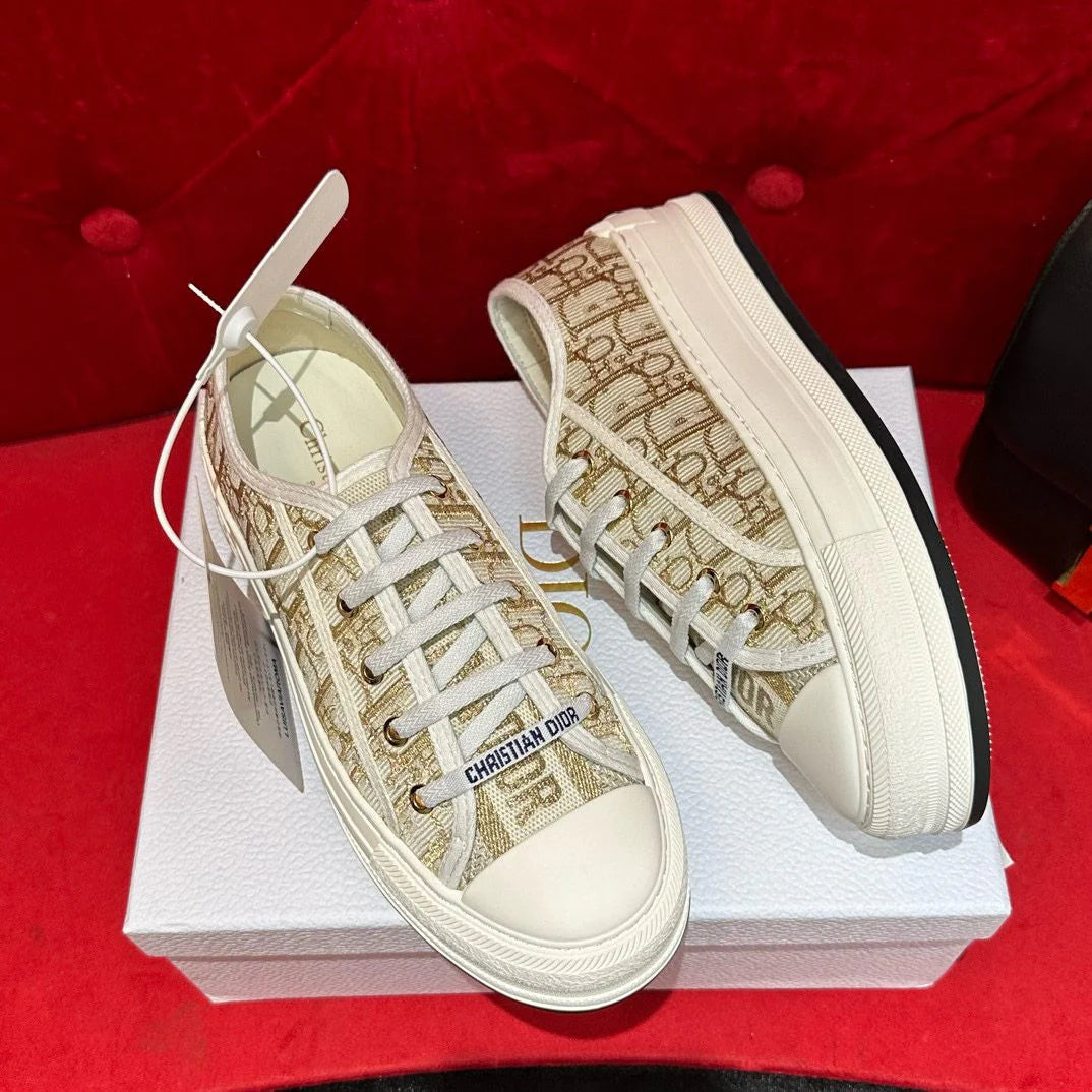 DIOR SNEAKER