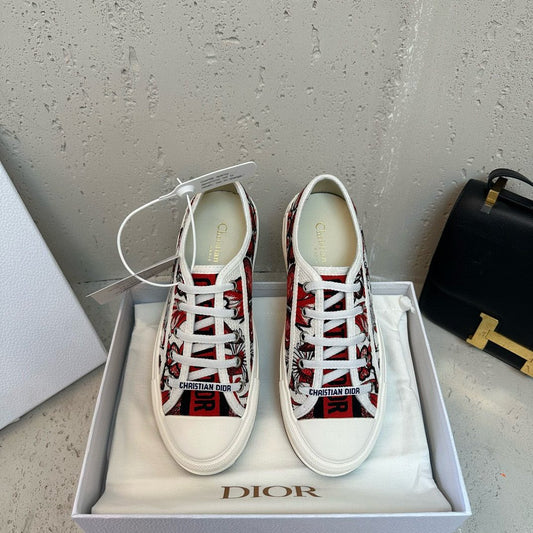 DIOR SNEAKER