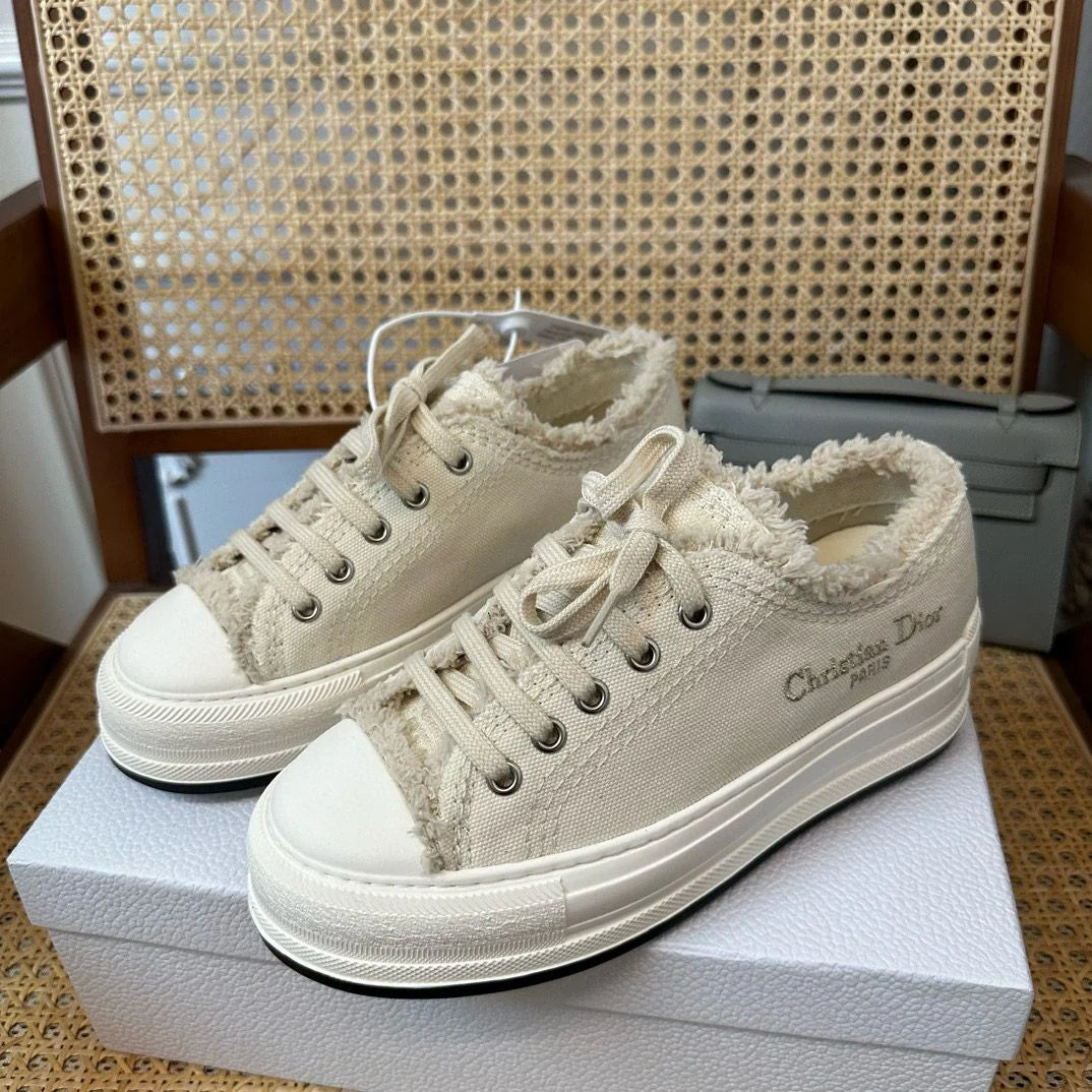 DIOR SNEAKER