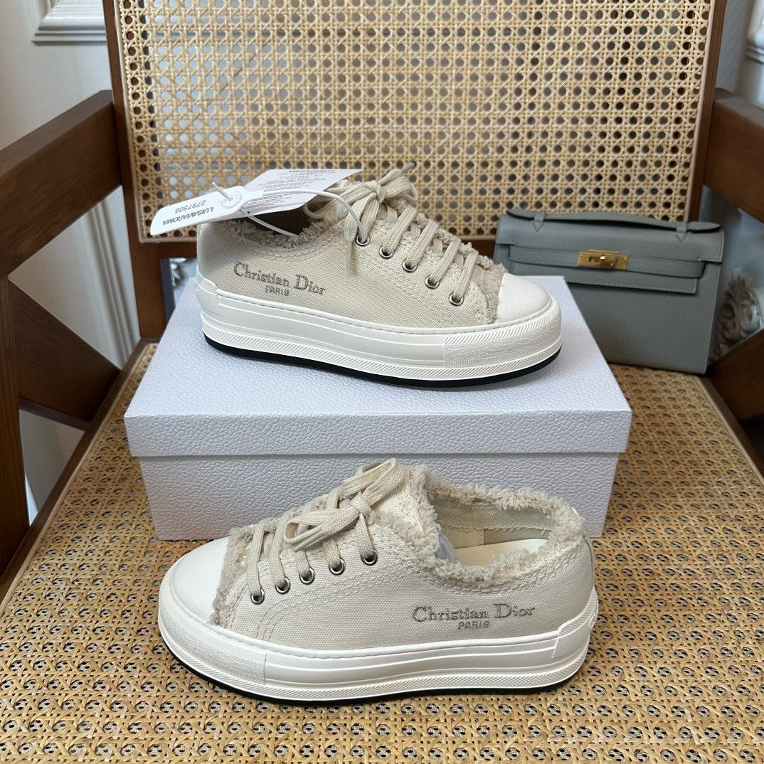 DIOR SNEAKER