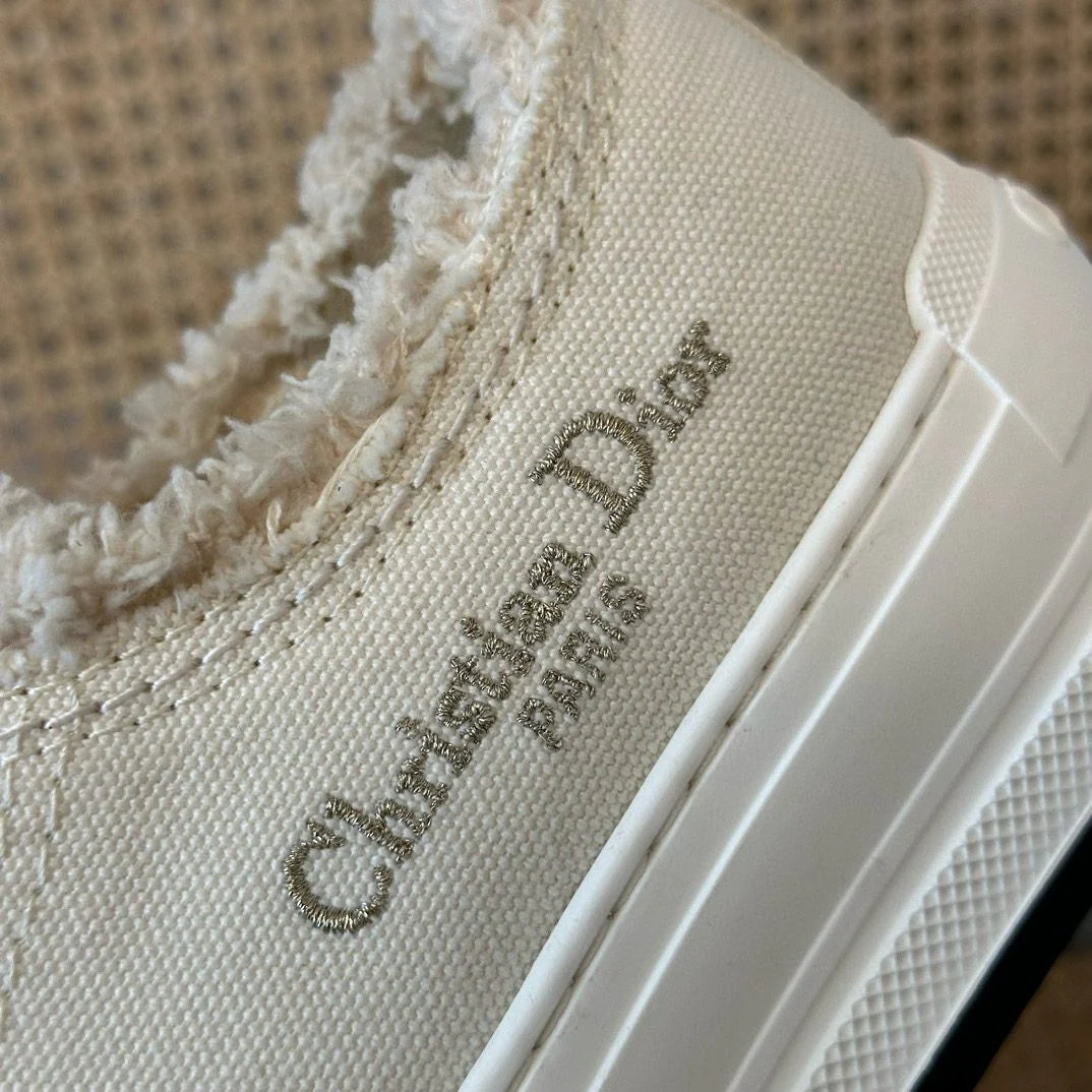 DIOR SNEAKER