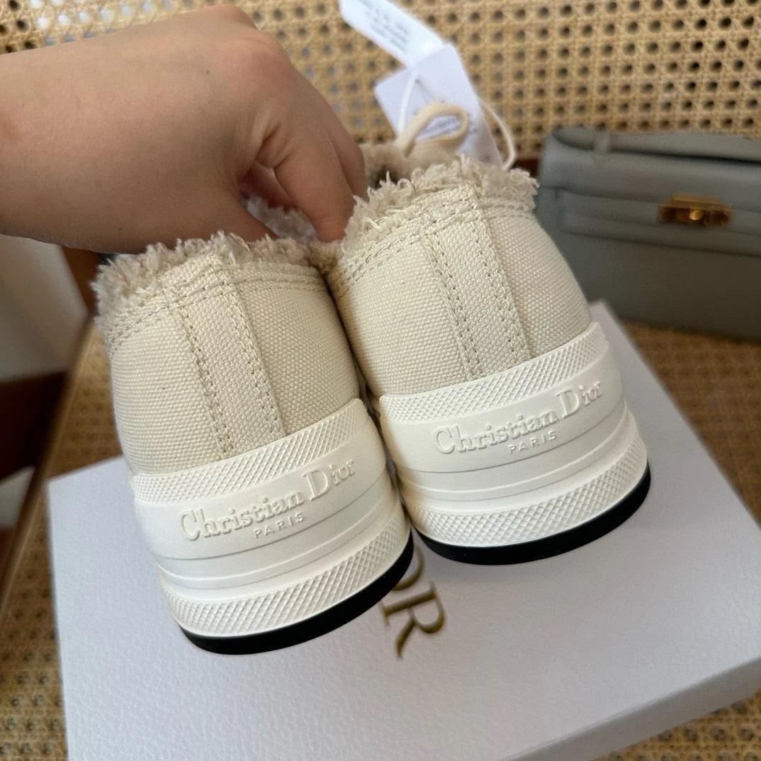 DIOR SNEAKER