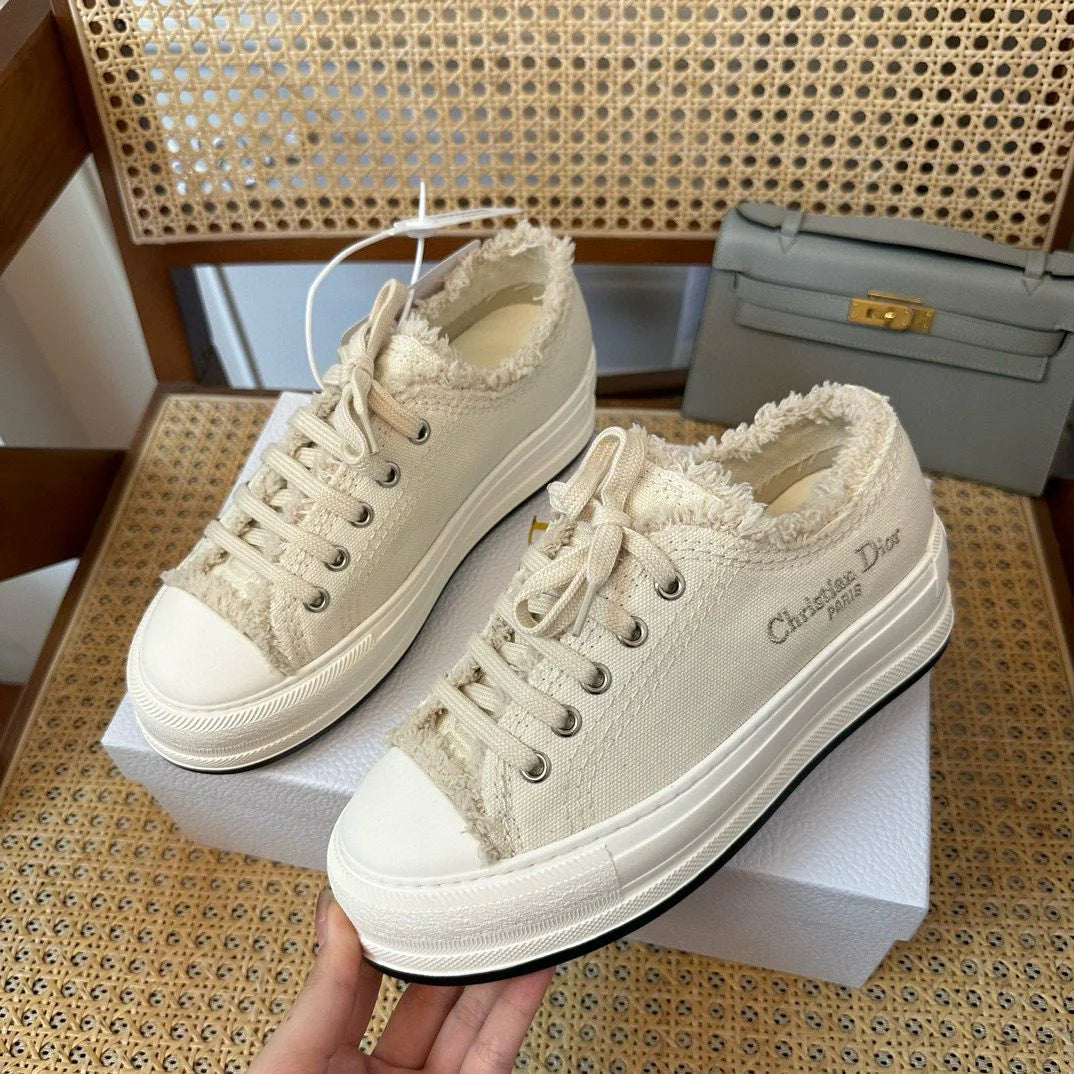 DIOR SNEAKER