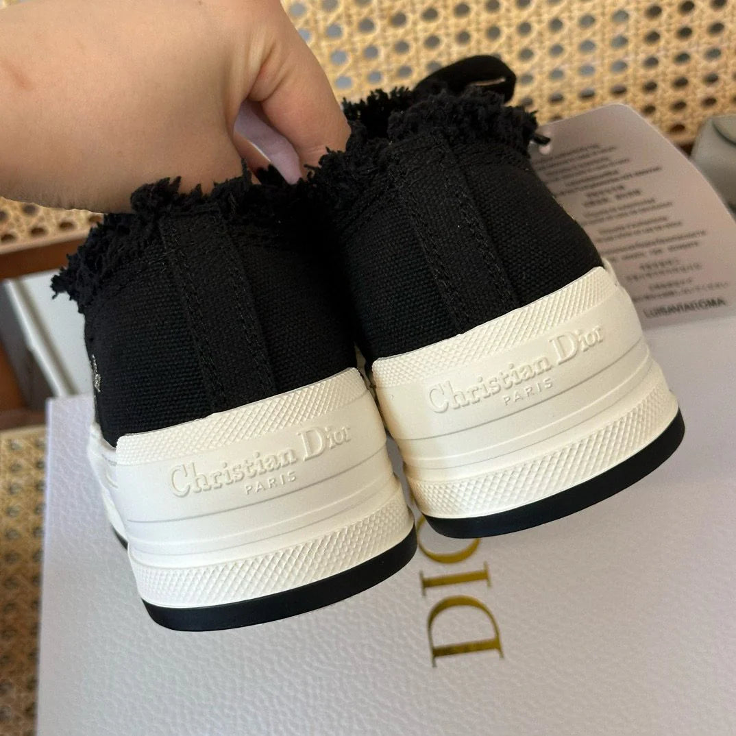 DIOR SNEAKER