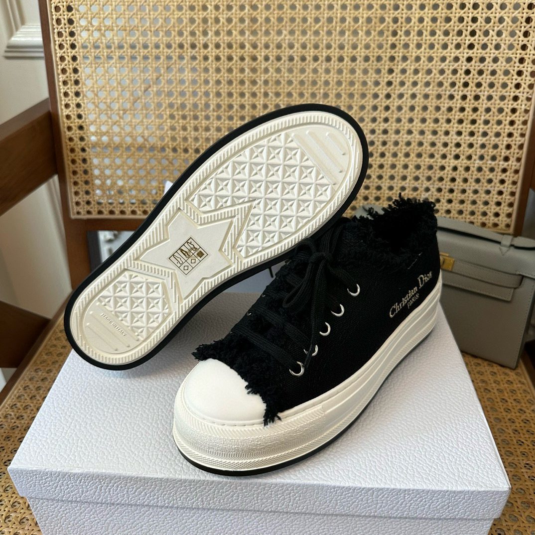 DIOR SNEAKER