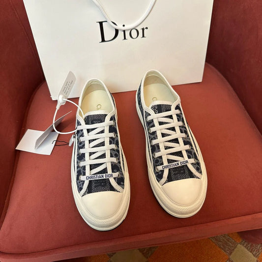 DIOR SNEAKER