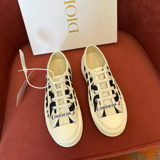 DIOR SNEAKER
