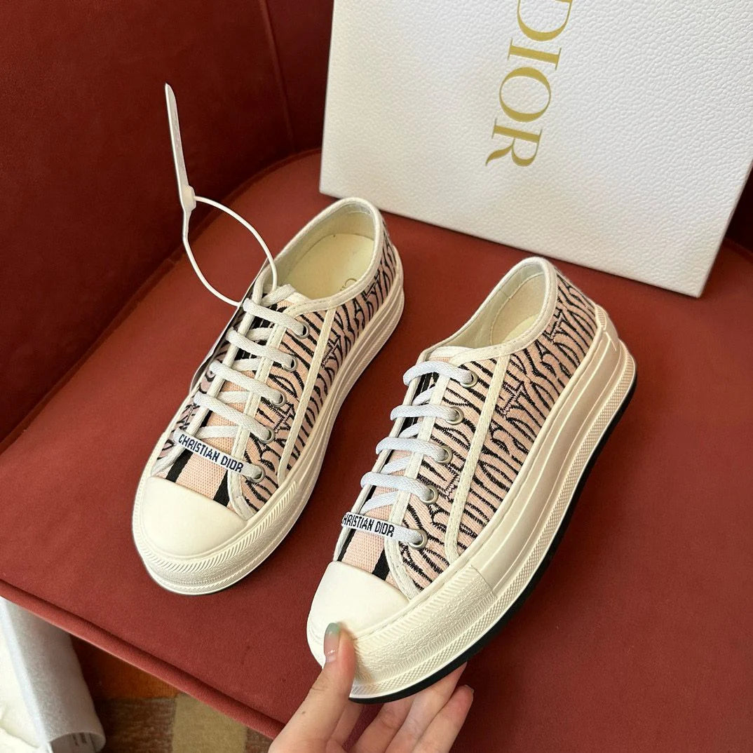 DIOR SNEAKER