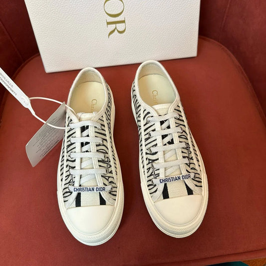 DIOR SNEAKER