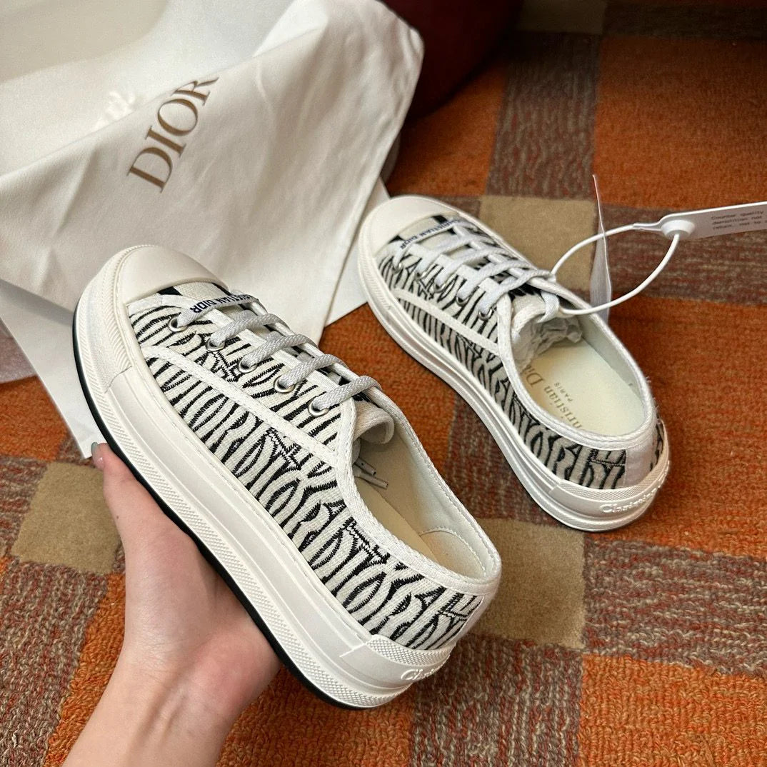 DIOR SNEAKER